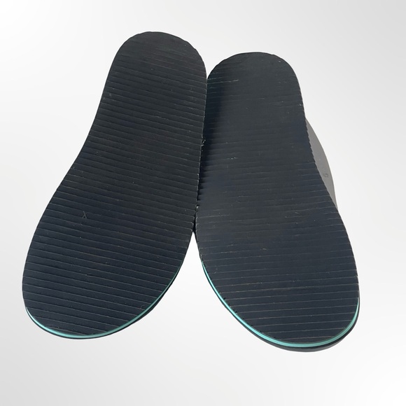 HAUS Black Slip-On Clogs with Teal Accent in Women's size 8.5 - Picture 5 of 7